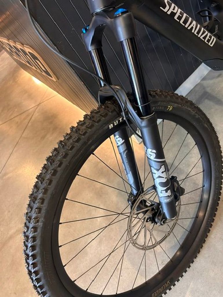 Used Specialized Turbo Levo 3 Comp Carbon 2023 2023 Mountainbike — image 12 of 17