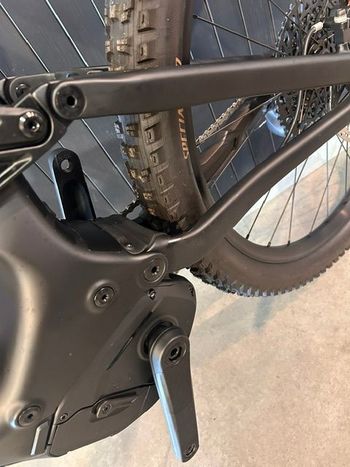 Used Specialized Turbo Levo 3 Comp Carbon 2023 2023 Mountainbike — image 16 of 17