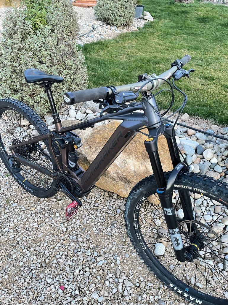 Used Mondraker CRAFTY XR 2024 2024 Mountainbike, Light Gray, 29 — image 4 of 7