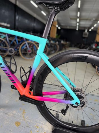 Used Specialized Tarmac SL7 Di2 Carbon 2022 Road & Gravel, Blue — image 23 of 24