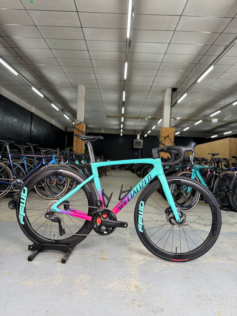 Used Specialized Tarmac SL7 Di2 Carbon 2022 Road & Gravel, Blue — image 3 of 24