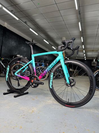 Used Specialized Tarmac SL7 Di2 Carbon 2022 Road & Gravel, Blue — image 4 of 24