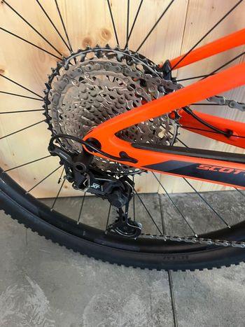 Used Scott Spark RC 900 Team 2019 2019 Mountainbike, Orange, 29 — image 7 of 9