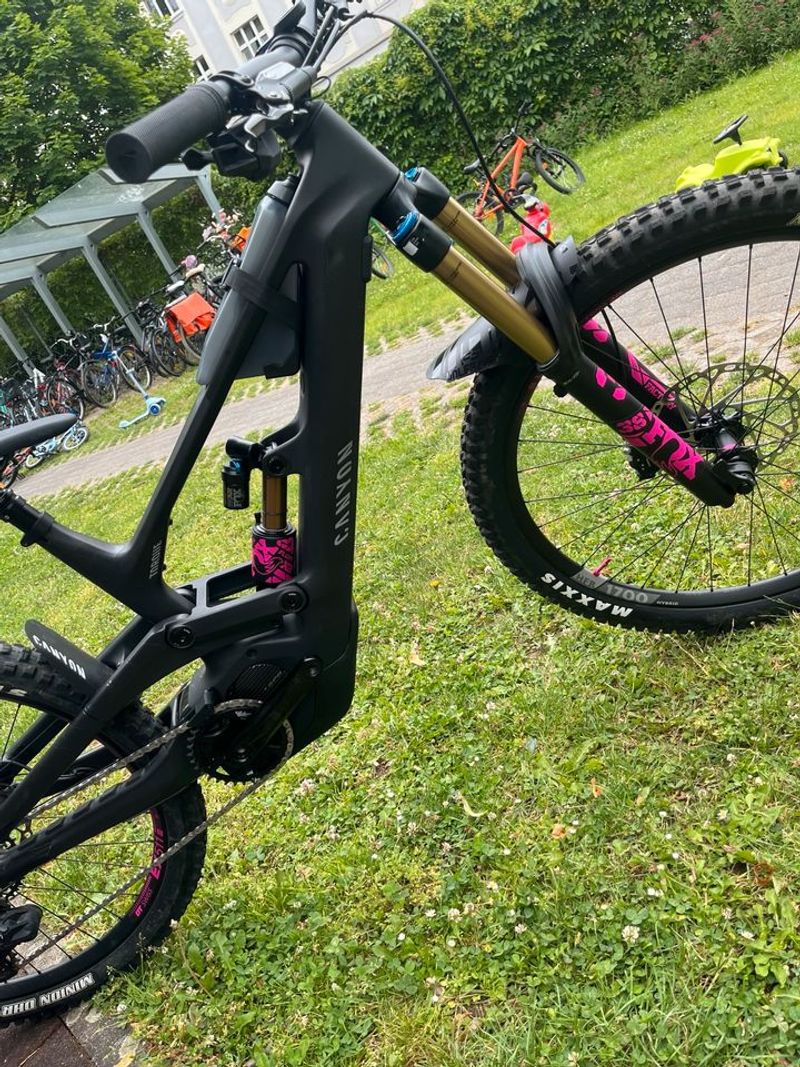 Brugt Canyon Torque On CF 9 2026 Mountainbike — billede 3 af 15