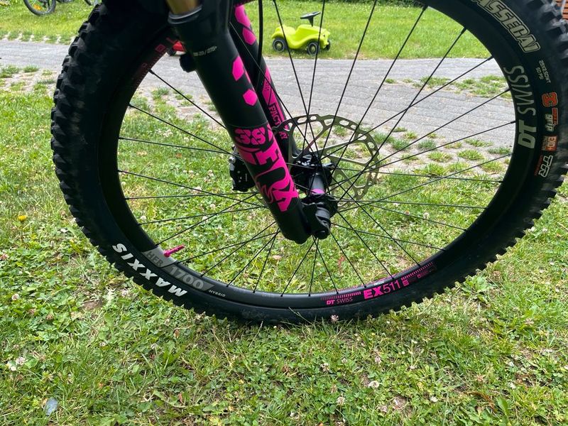 Brugt Canyon Torque On CF 9 2026 Mountainbike — billede 9 af 15
