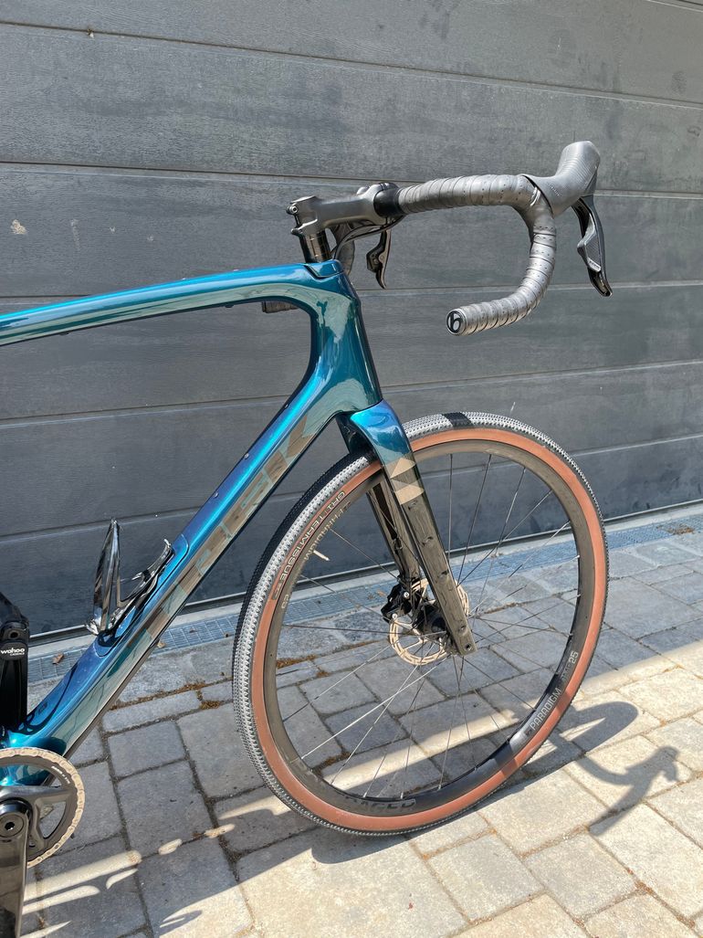 Used Trek Checkpoint SL 6 eTap 2022 2022 Road & Gravel, Green — image 1 of 9