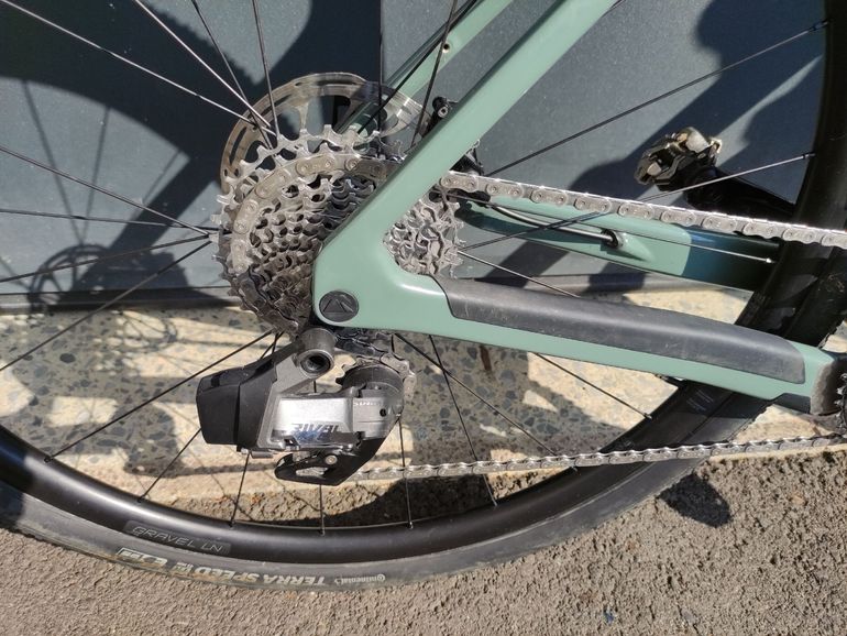 Used Canyon Grizl SRAM Rival eTap AXS 2024 Road & Gravel, Green — image 7 of 12
