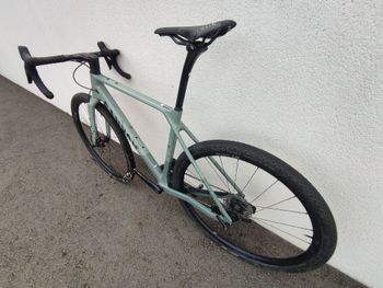 Used Canyon Grizl CF SL 7 eTap 2025 2025 Road & Gravel, Green — image 2 of 3