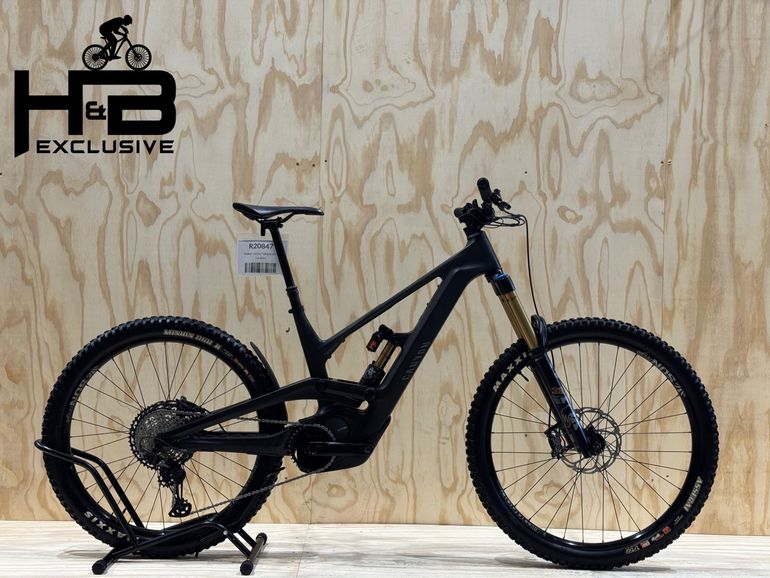 Used Canyon Torque:ON CF 9 Carbon Shimano XT 2024 Mountainbike, Black — image 1 of 13