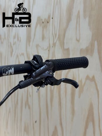 Used Canyon Torque:ON CF 9 Carbon Shimano XT 2024 Mountainbike, Black — image 6 of 13