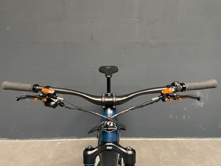 Used Rocky Mountain Instinct SRAM X01 Eagle 2024 Mountainbike, Blue — image 8 of 13