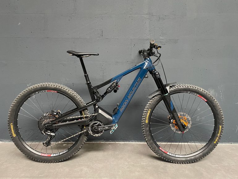 Used Rocky Mountain Instinct SRAM X01 Eagle 2024 Mountainbike, Blue — image 1 of 13