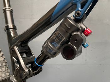 Used Rocky Mountain Instinct SRAM X01 Eagle 2024 Mountainbike, Blue — image 6 of 13