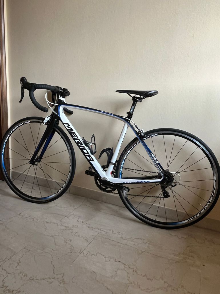 Used Merida Scultura Shimano 105 2017 Road & Gravel, Weiß — image 1 of 12