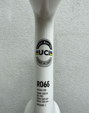 Used Canyon Aeroad CFR Disc Di2 2022 Road & Gravel, White — image 4 of 9