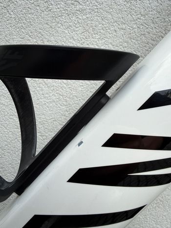 Used Canyon Aeroad CFR Disc Di2 2022 Road & Gravel, White — image 5 of 9