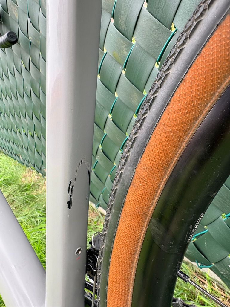 Used Canyon Grizl Shimano GRX 2022 Road & Gravel, Light Gray — image 8 of 12