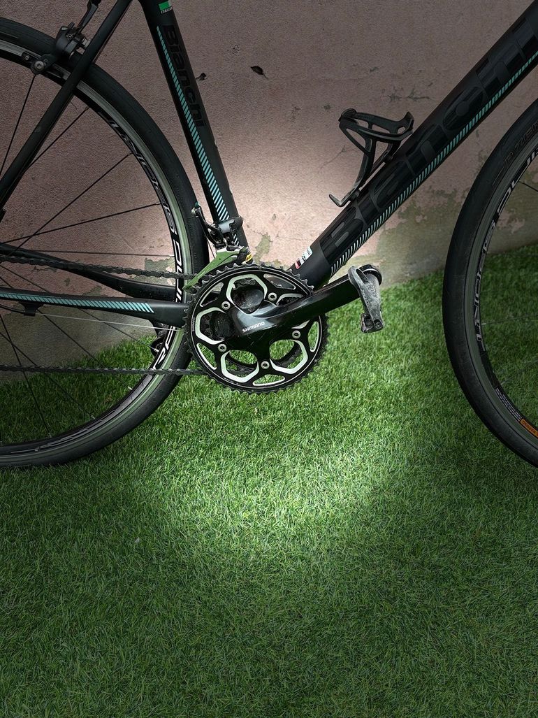 Used Bianchi Intenso 105 2017 2017 Road & Gravel — image 8 of 10