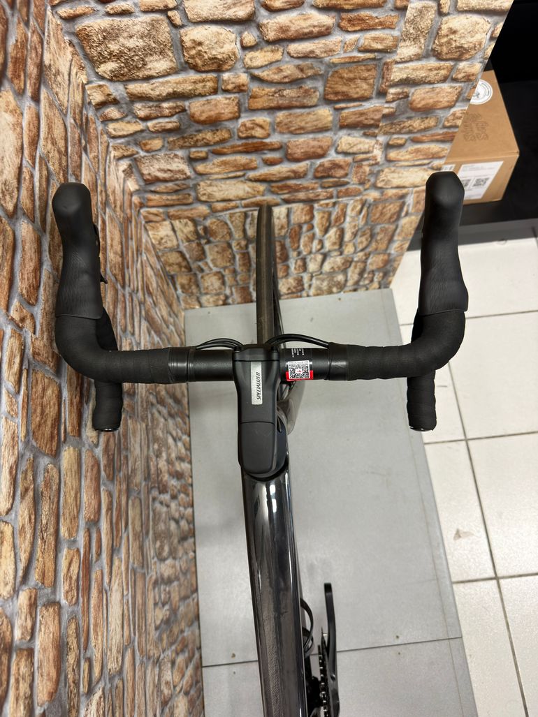 Used Specialized Tarmac SL7 Sport 2022 2022 Road & Gravel — image 6 of 10