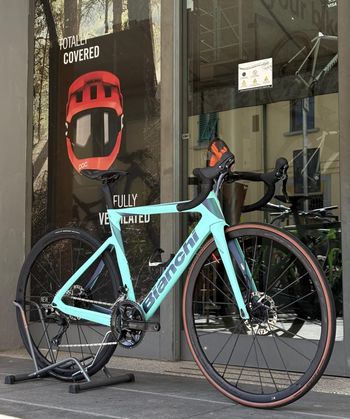 Used Bianchi Oltre Race 105 2023 2023 Road & Gravel — image 5 of 5