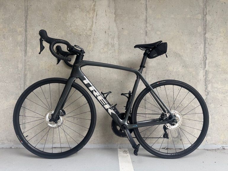 Used Trek Émonda SL 6 Disc 2021 2021 Road & Gravel — image 2 of 8