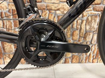Used Specialized Tarmac SL7 Sport 2022 2022 Road & Gravel, Black — image 4 of 10