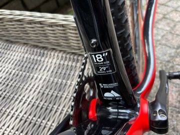 Used Stevens Sonora ES 2021 2021 Mountainbike, Red, 29 — image 10 of 12