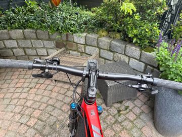 Used Stevens Sonora ES 2021 2021 Mountainbike, Red, 29 — image 11 of 12