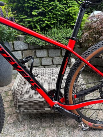 Used Stevens Sonora ES 2021 2021 Mountainbike, Red, 29 — image 9 of 12