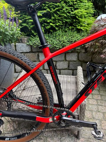 Used Stevens Sonora ES 2021 2021 Mountainbike, Red, 29 — image 5 of 12