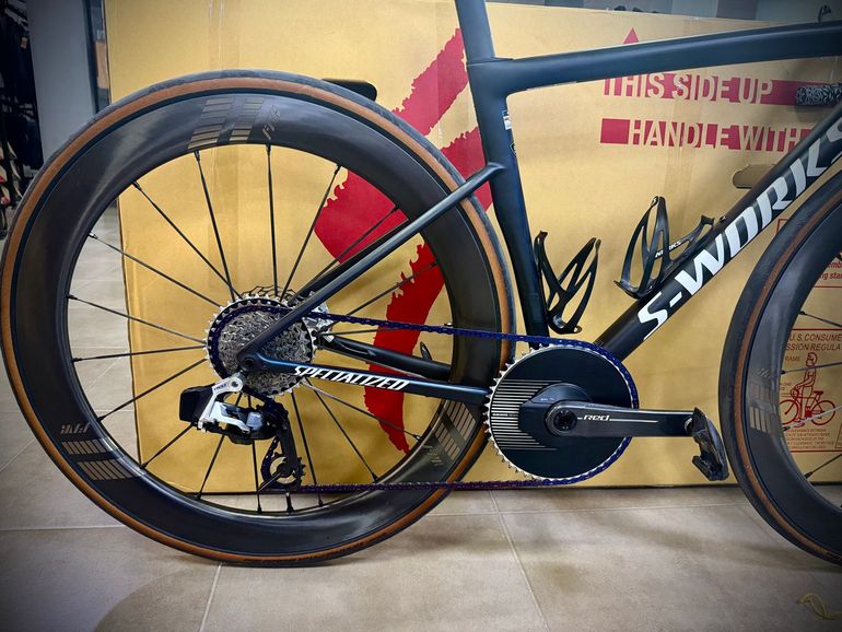 Used Specialized S-Works Tarmac SL8 - SRAM RED AXS 2026 2026 Road & Gravel, Purple — image 4 of 6