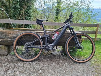 Used Merida eONE-FORTY 775 2023 2023 Mountainbike — image 3 of 8