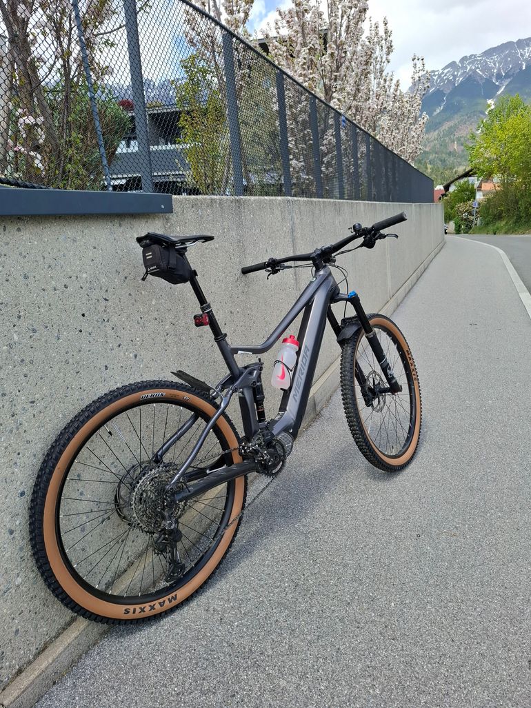 Used Merida eONE-FORTY 775 2023 2023 Mountainbike — image 5 of 8