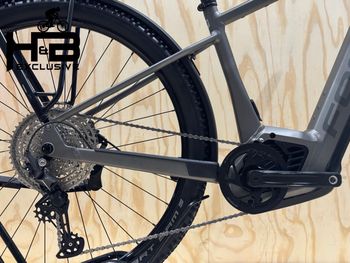 Used Focus Aventura² 6.8 Shimano Deore 2023 Mountainbike, Light Gray — image 3 of 15
