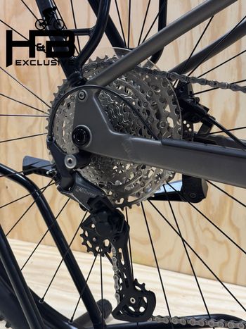 Used Focus Aventura² 6.8 Shimano Deore 2023 Mountainbike, Light Gray — image 14 of 15