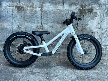 Used Kids Ride Shotgun Dirt Hero 2026 Youth, White — image 8 of 8