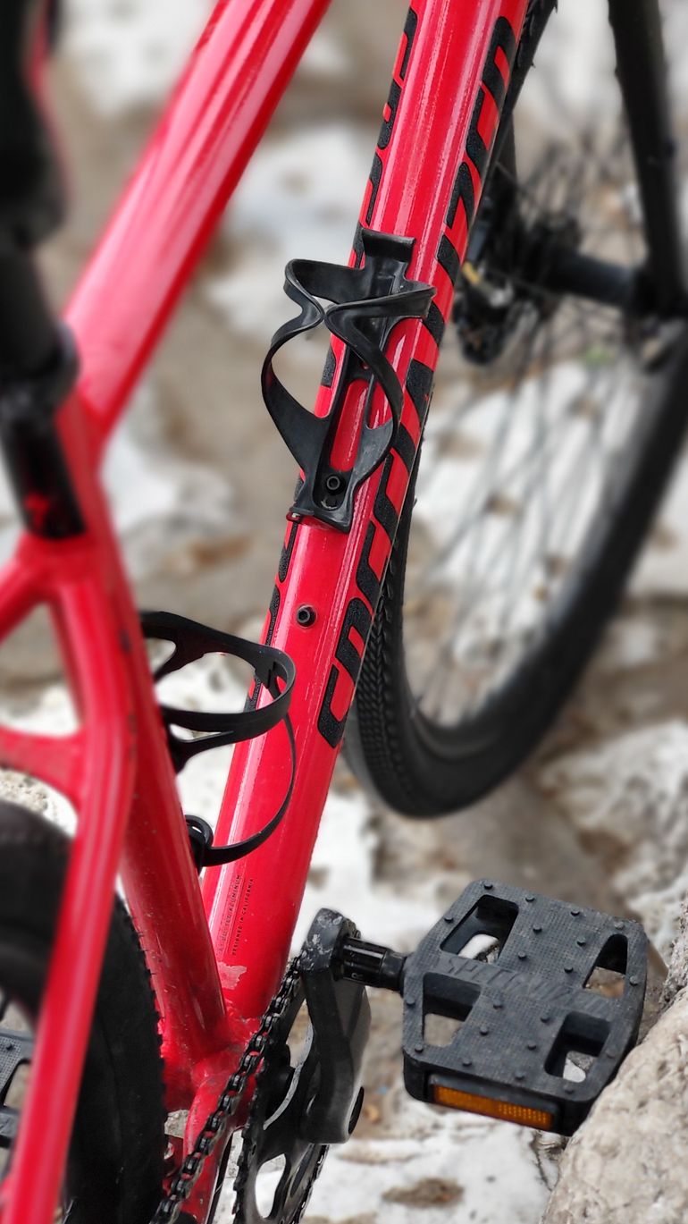 Used Specialized Sirrus X 2.0 2022 2022 Urban, Red — image 7 of 11