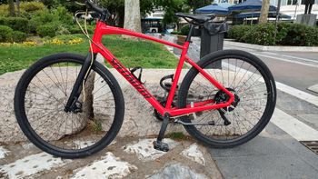 Used Specialized Sirrus X 2.0 2022 2022 Urban, Red — image 2 of 11
