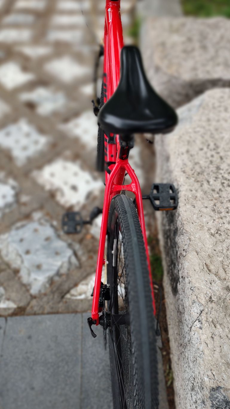 Used Specialized Sirrus X 2.0 2022 2022 Urban, Red — image 5 of 11
