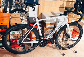 Used Giant TCR Advanced SL Frameset 2025 Frameset 2025 Road & Gravel, White — image 4 of 5