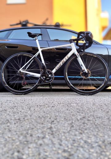Used Giant TCR Advanced SL Frameset 2025 Frameset 2025 Road & Gravel, White — image 2 of 5
