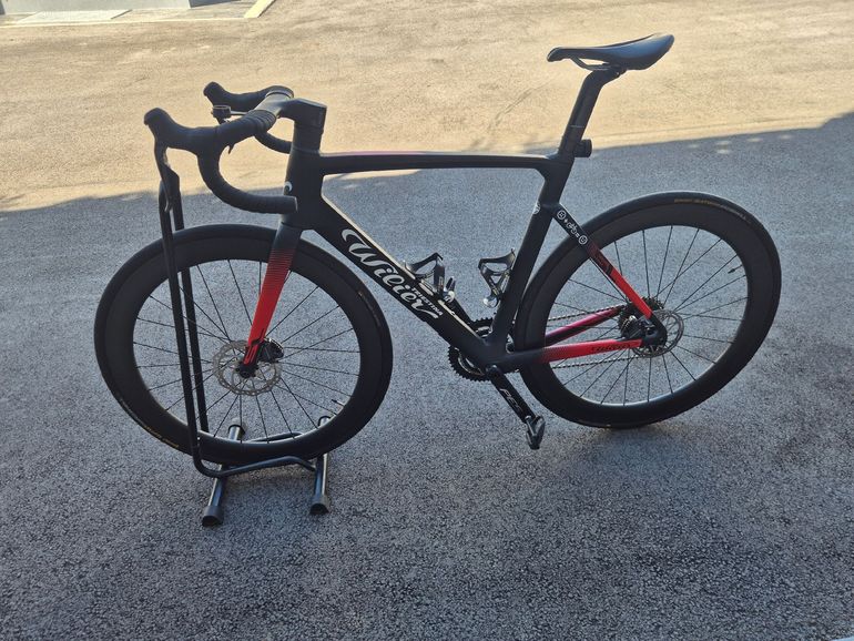 Used Wilier CENTO10 SL 2023 2023 Road & Gravel, Black — image 2 of 8
