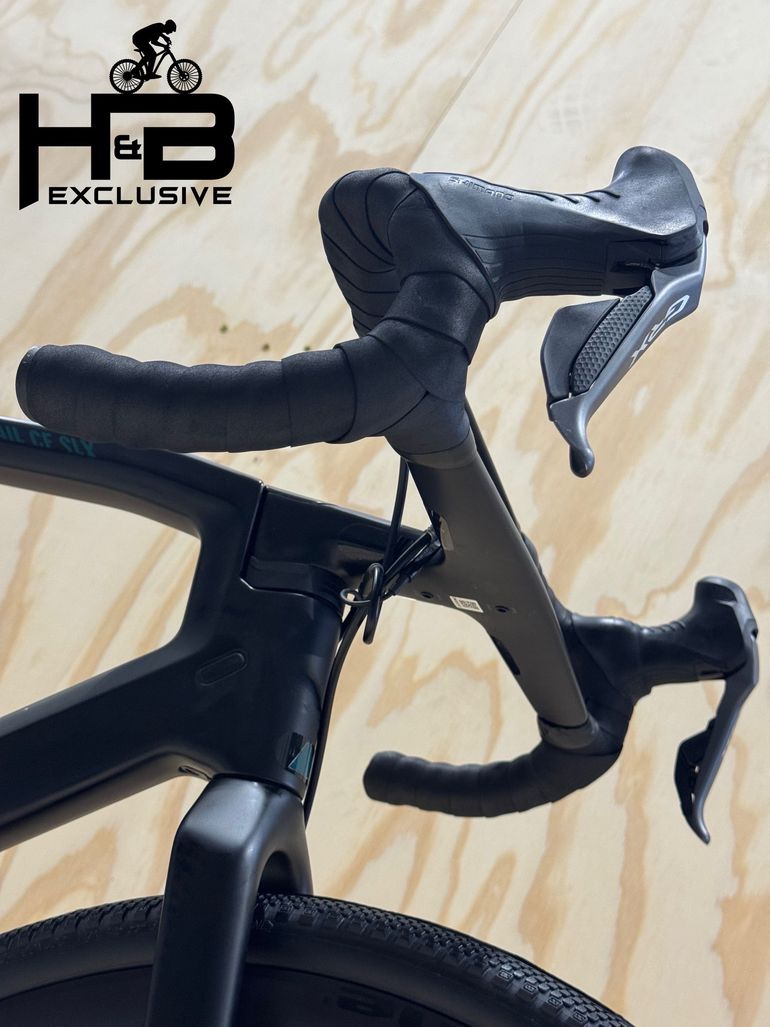 Used Canyon Grail CF SLX 8 Di2 Carbon Shimano GRX 2022 Road & Gravel — image 7 of 12