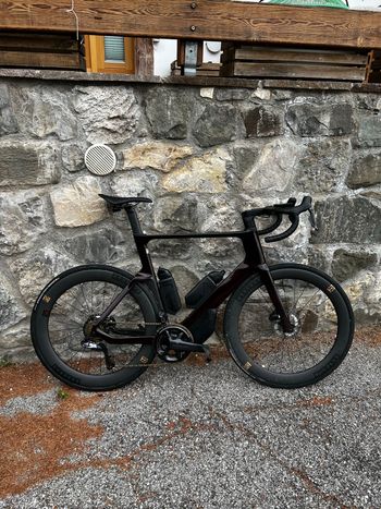 Used Orbea ORCA AERO M20iLTD 2023 2023 Road & Gravel, Red — image 2 of 4