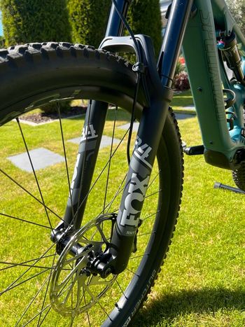 Used Specialized Specialized Turbo Levo Sl Comp 2021 Mountainbike, Green — image 2 of 17