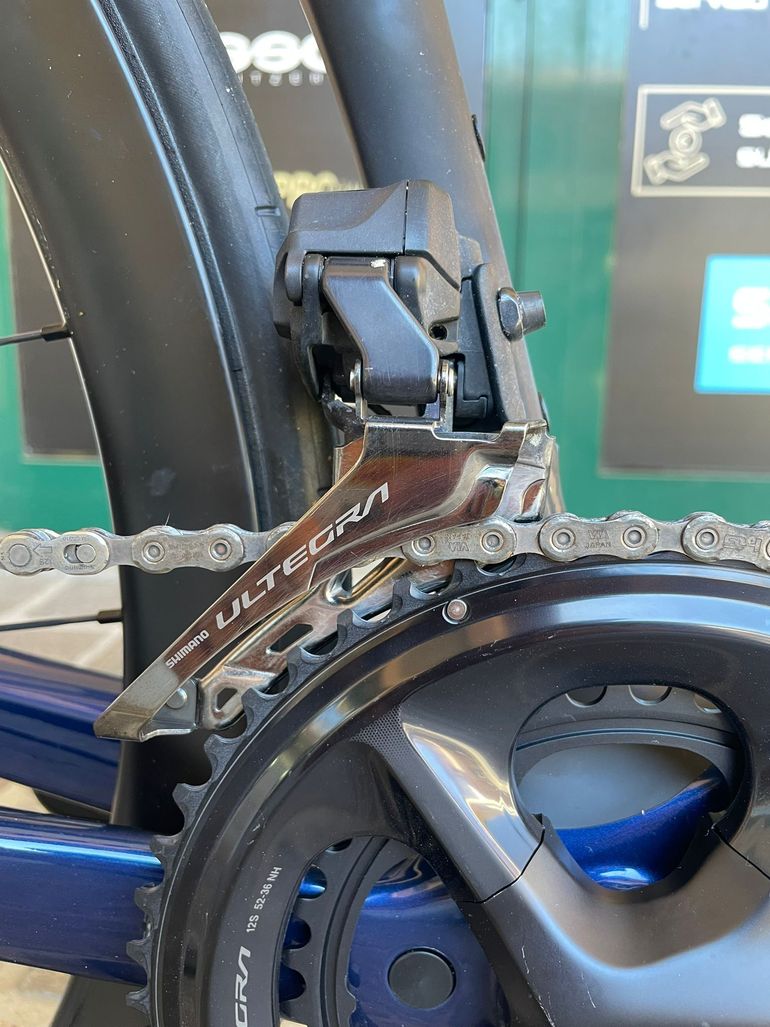 Used Lapierre Lapierre Xelius SL 7.0 2024 Ultegra Di2 2024 Road & Gravel, Blue — image 5 of 24
