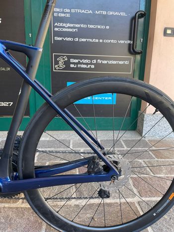 Used Lapierre Lapierre Xelius SL 7.0 2024 Ultegra Di2 2024 Road & Gravel, Blue — image 19 of 24