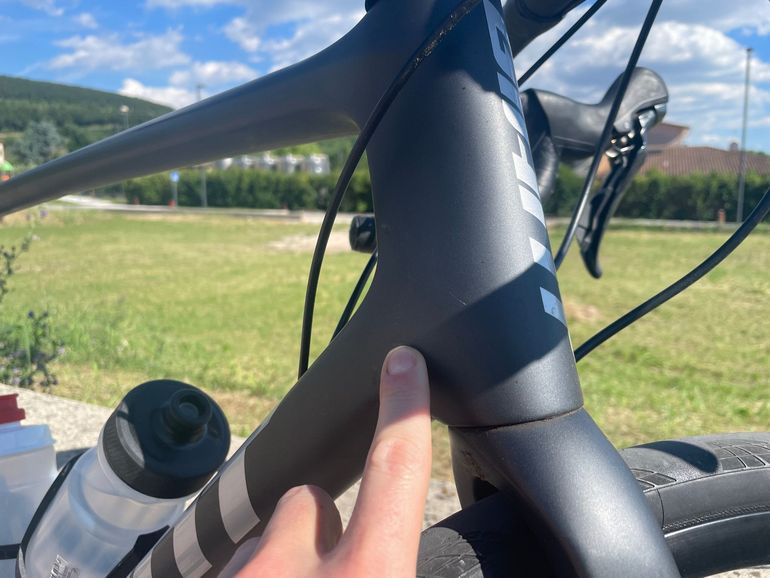 Used Giant TCR Advanced 1 Disc 2021 2021 Road & Gravel, Light Gray — image 10 of 18