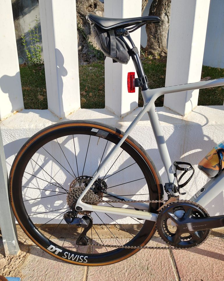 Used Canyon Endurace CF SL 8 Aero 2023 2023 Road & Gravel, Light Gray — image 23 of 28