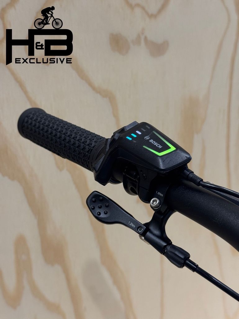 Used Focus THRON² 6.8 SHIMANO XT 2024 Mountainbike, Verde — image 9 of 17